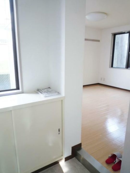 静岡県静岡市駿河区谷田(マンション)の賃貸物件の玄関