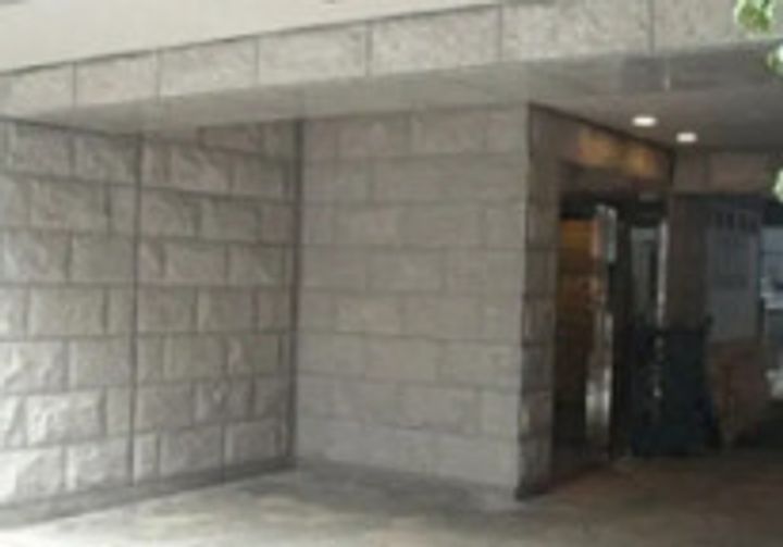 東京都新宿区箪笥町(マンション)の賃貸物件の地図