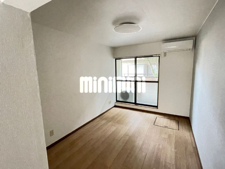 Sunshine戸塚の居間