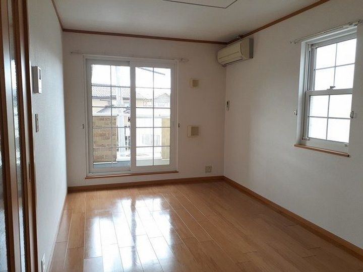 サニーセレーノIIの居間