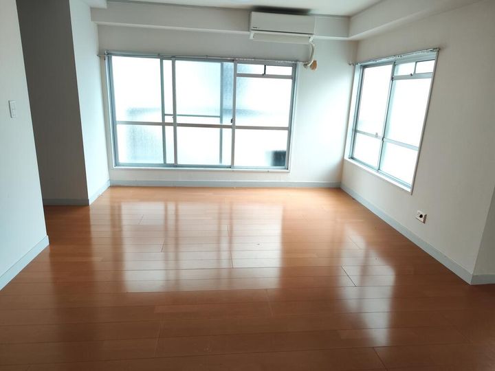 第三長門ビルの内装