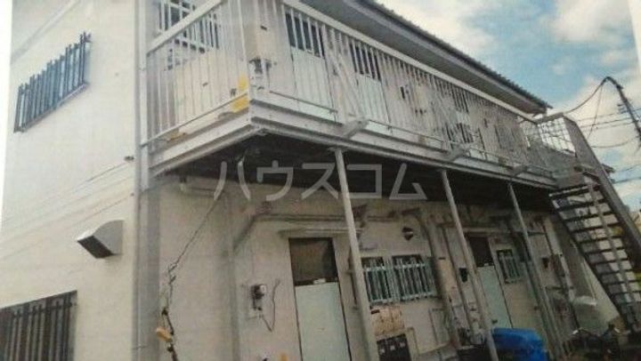 グリーンハイツの外観