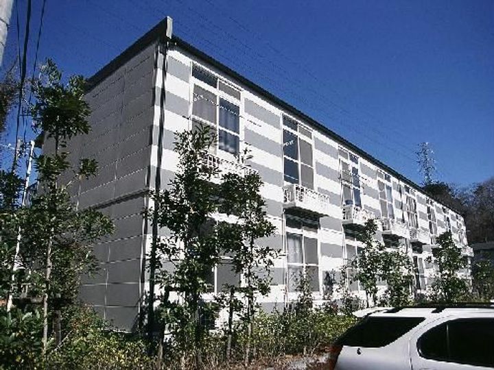 レオパレスウチダ弐番館の外観