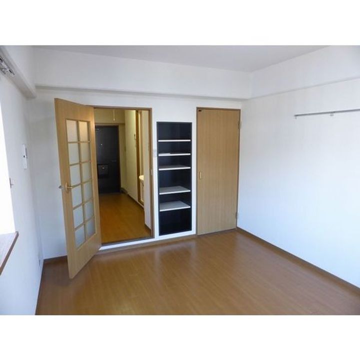 岡山県岡山市北区国体町の賃貸マンションの内装