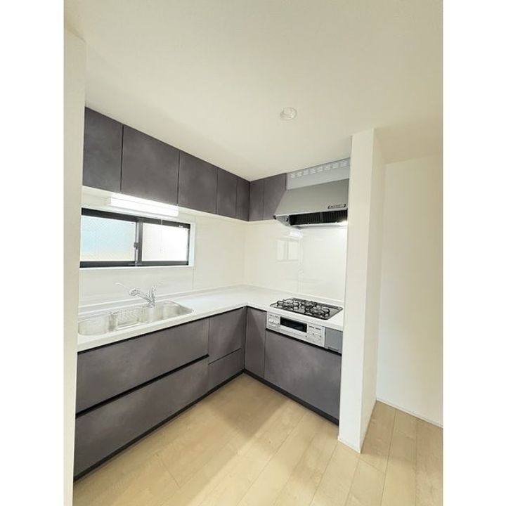 東京都東大和市南街2(一戸建)の賃貸物件のキッチン