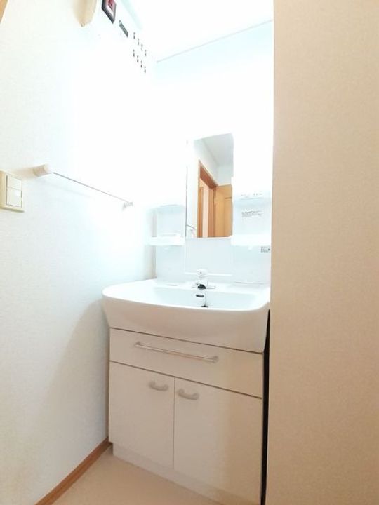 新潟県見附市学校町1(アパート)の賃貸物件の内装