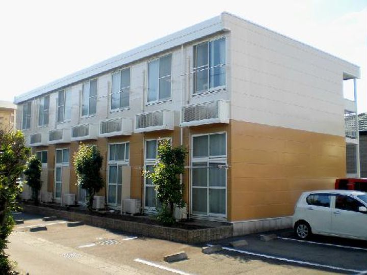 レオパレスジュネス04の外観