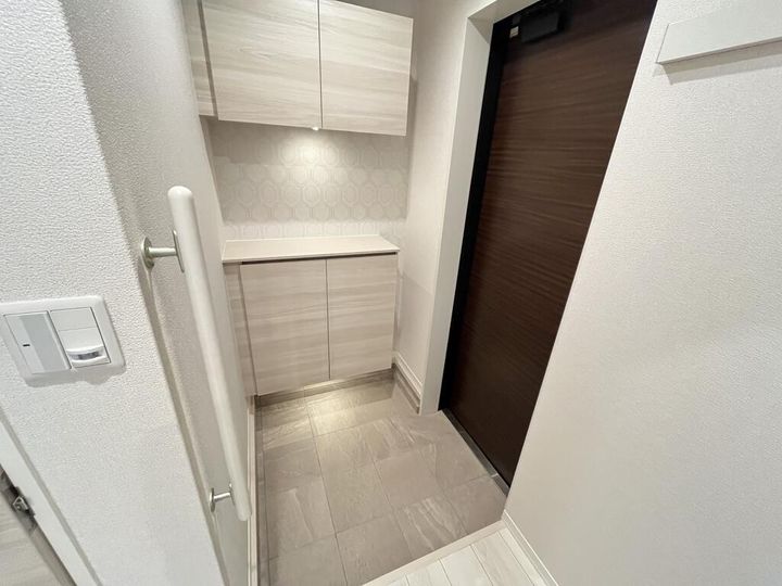 クレアール土樋の玄関