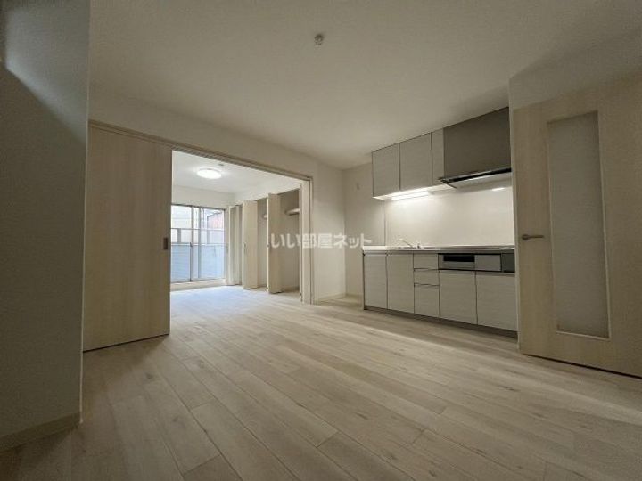 大阪府四條畷市大字清瀧(アパート)の賃貸物件の居間