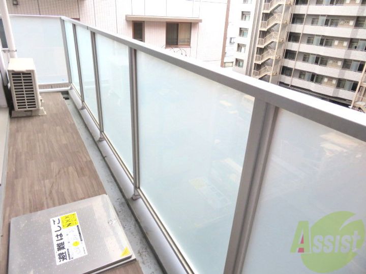 ONE HOUSE 上杉の内装