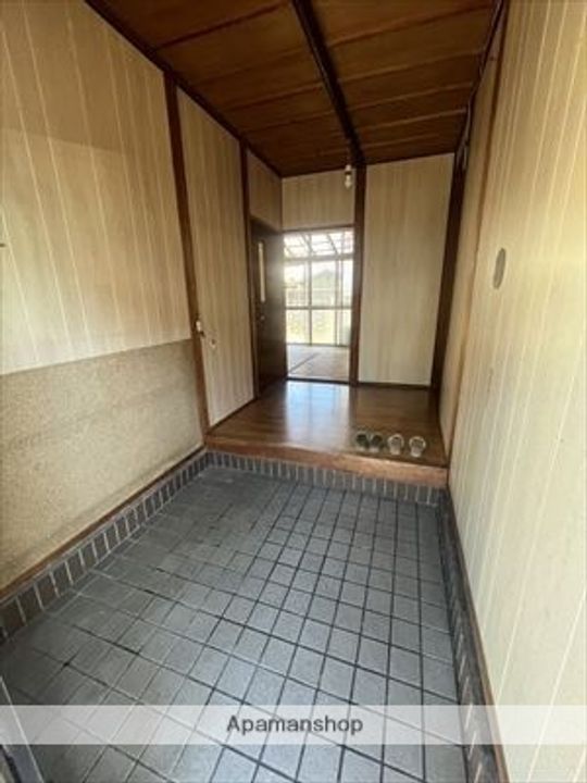 大阪府岸和田市池尻町(一戸建)の賃貸物件の玄関