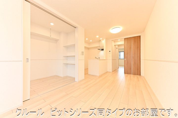 滋賀県守山市小島町(アパート)の賃貸物件の居間
