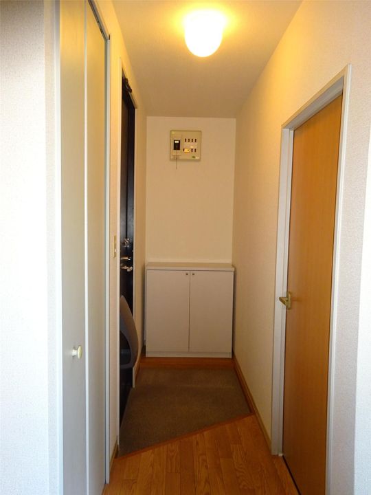 フレグランス高田の玄関