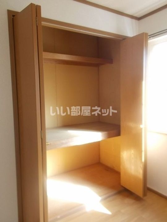 クレストールコハクBの内装