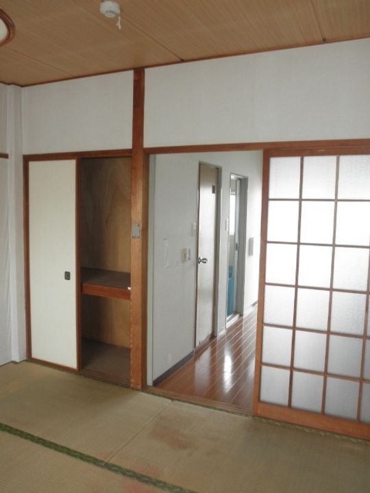 水前寺ハイツの居間
