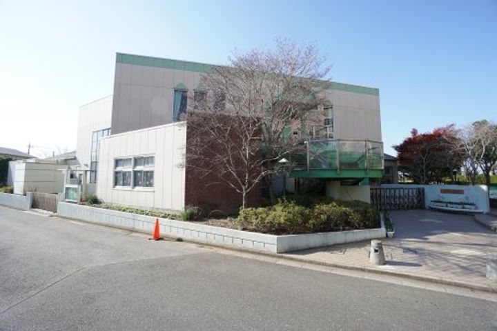 ロイヤルハウスAの周辺