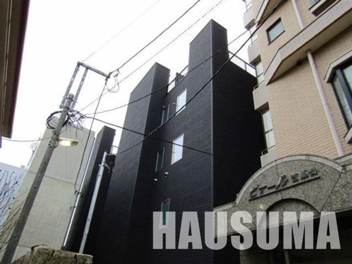 LAVA TOWERの外観