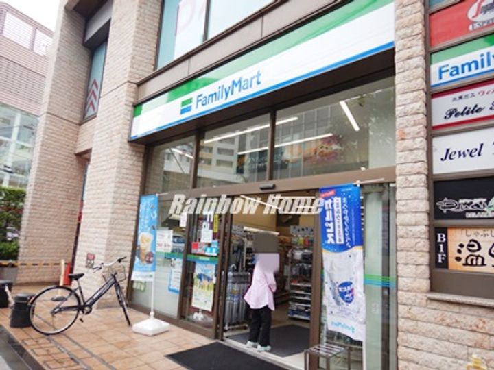 パスコーレの周辺