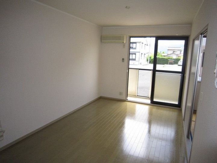 ヴェル・フルールEの居間