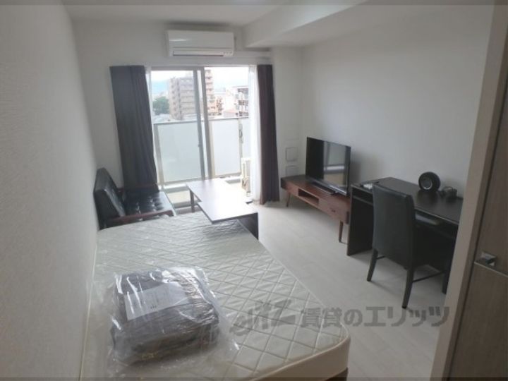 エスリード京都梅小路の居間