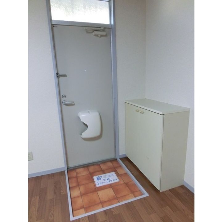 サンハイム松が丘の玄関