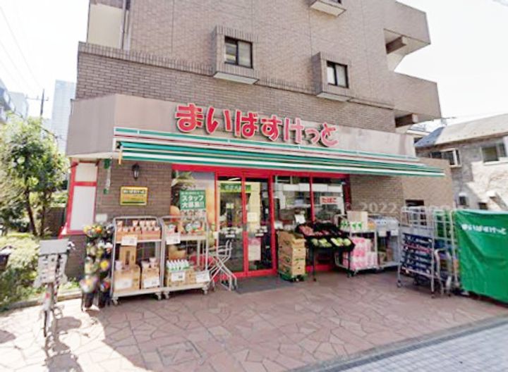 コートデュールの周辺