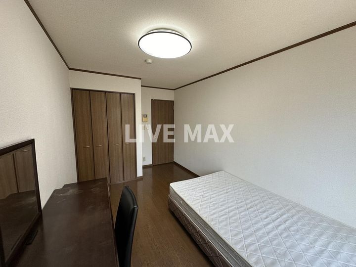 アムール エチゴの居間