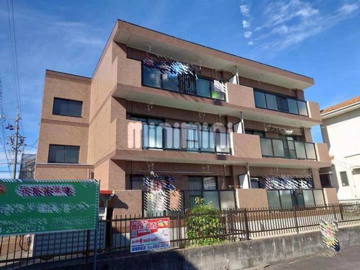 メゾン松波の外観