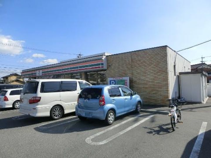シンメイビルの周辺