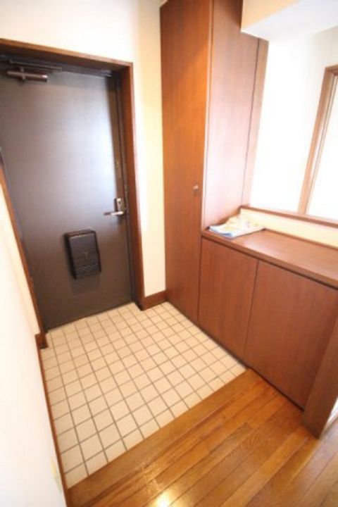両備グレースマンション医大西の玄関