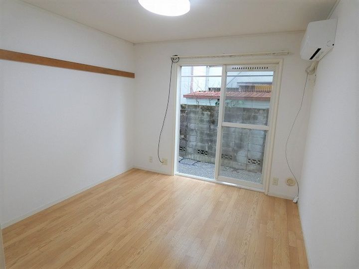 東京都日野市東豊田2(アパート)の賃貸物件の居間