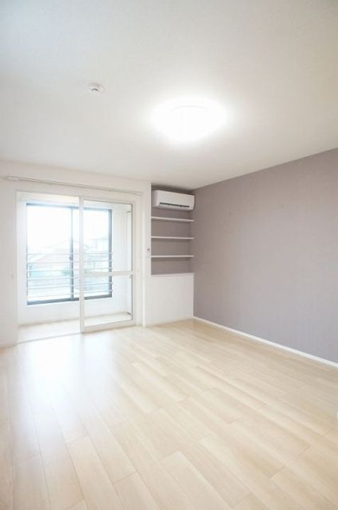 福島県いわき市四倉町上仁井田字南浜(アパート)の賃貸物件の居間