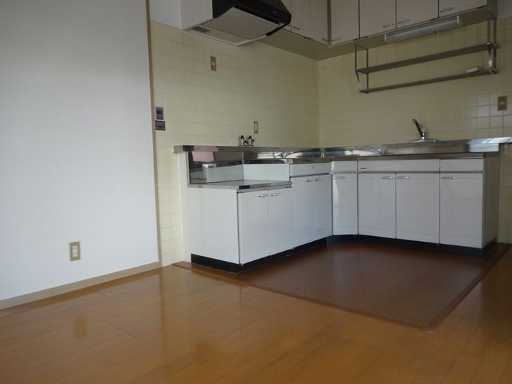 大阪府豊中市宮山町1(一戸建)の賃貸物件の居間