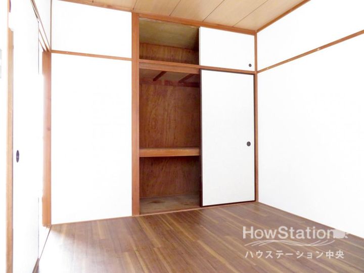 三山マンションの内装