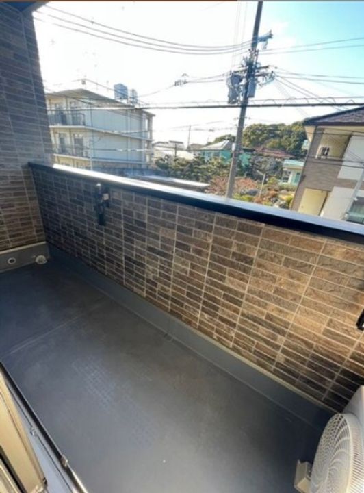 ジーイーオンズの内装