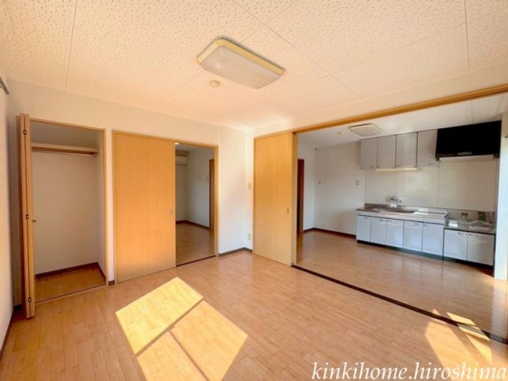 広島県大竹市南栄2(アパート)の賃貸物件の居間