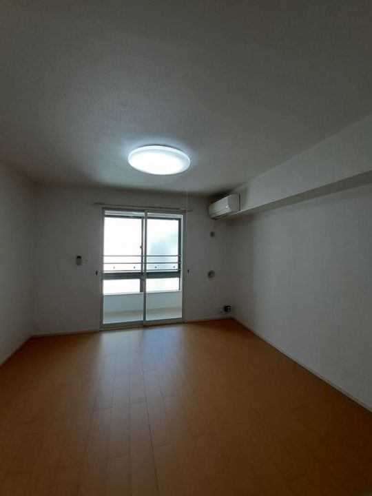 新潟県新潟市東区豊2(アパート)の賃貸物件の居間