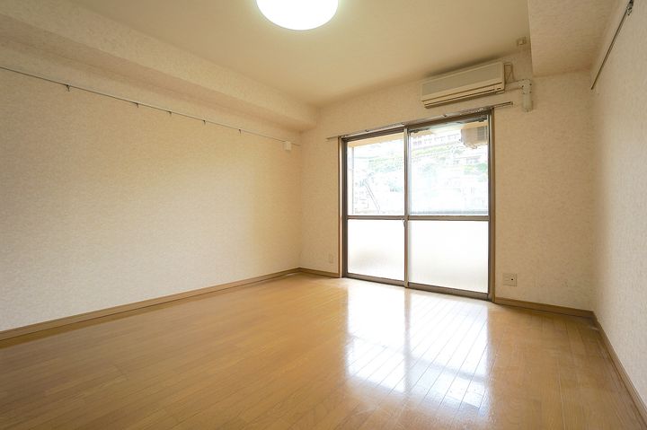 長崎県長崎市大浦東町(マンション)の賃貸物件の居間