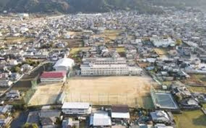 愛媛県新居浜市坂井町3(一戸建)の賃貸物件の周辺