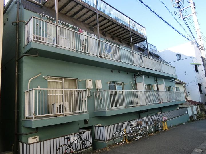 エレガンス町田の外観
