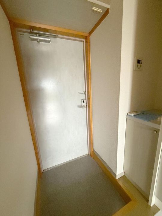 パールマンションの玄関