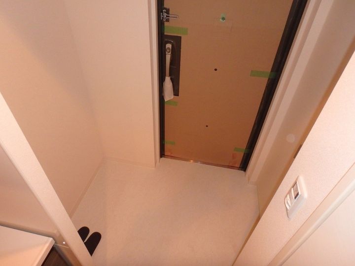 セイル淀屋橋の玄関