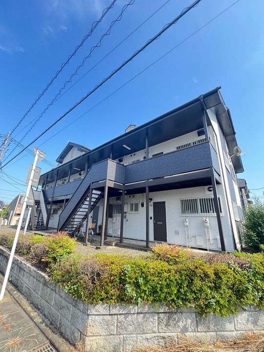 リリーハウス1号棟の外観