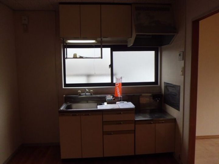 オレンジハウス B棟のキッチン