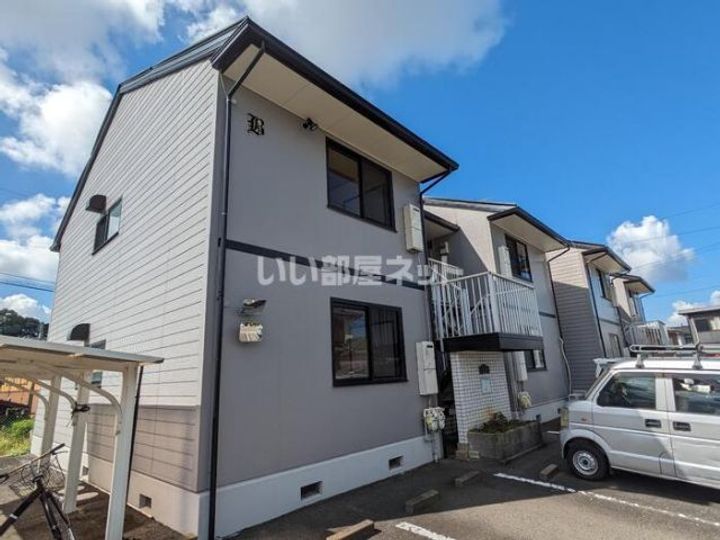 オレンジハウス B棟の外観