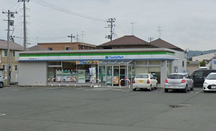 グランディールヨシダの周辺