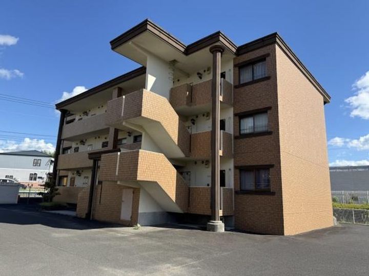 カルディア神田B棟の外観