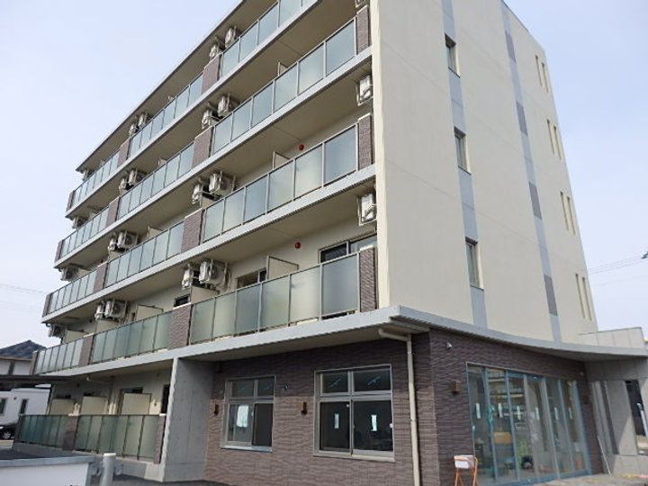 ルミナス荒井西の外観