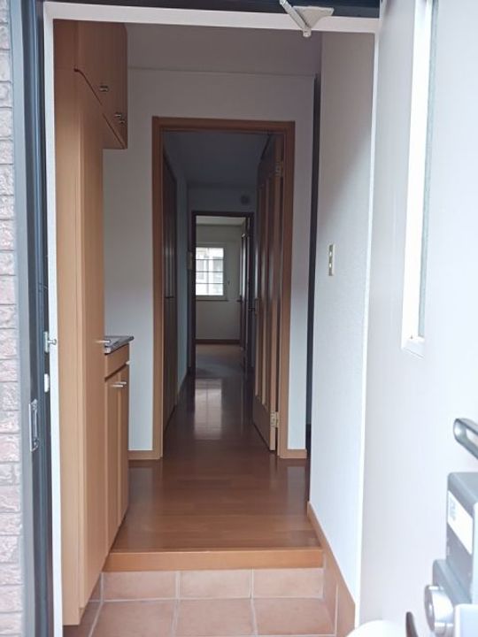 茨城県神栖市平泉東3の賃貸アパートの玄関