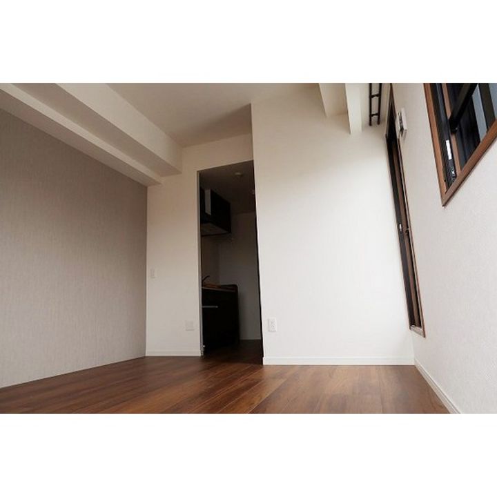 LANDIC O2239の居間